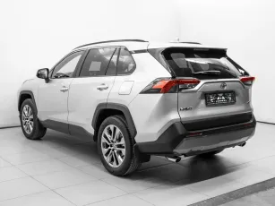 Toyota  4