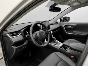 Toyota  9