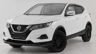 Nissan  1