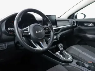 Kia  11