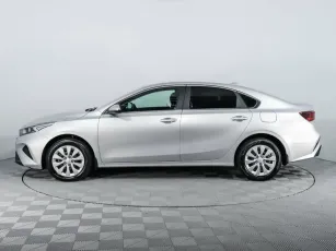 Kia  3