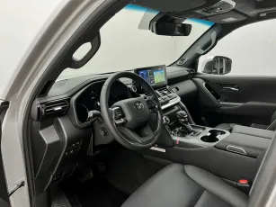 Toyota  6