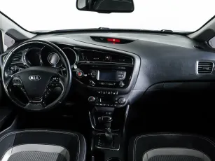 Kia  10