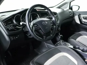 Kia  11