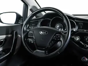 Kia  12