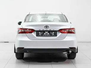Toyota  6