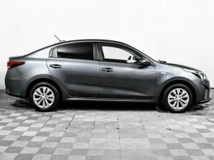 Kia  4