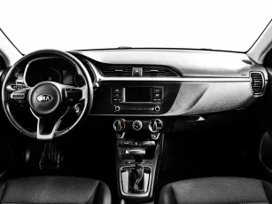 Kia  7