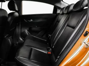 Kia  12