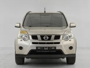 Nissan  2