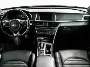 Kia  7