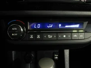 Toyota  12