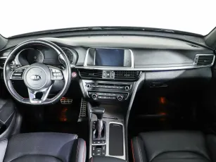 Kia  11