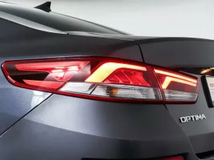 Kia  8