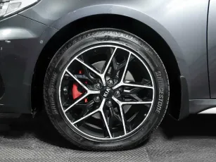 Kia  9