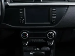 Kia  10