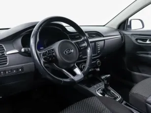 Kia  8