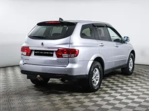 SsangYong  3