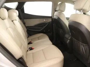 Hyundai  11