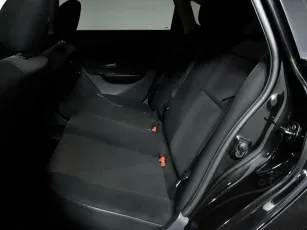 Nissan  10