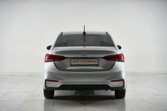 Hyundai  6