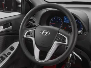 Hyundai  10