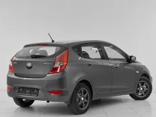 Hyundai  6