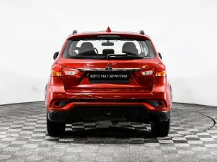 Mitsubishi  4