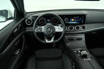 Mercedes-Benz  10