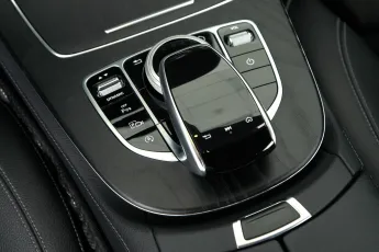 Mercedes-Benz  16