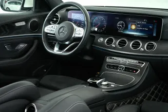 Mercedes-Benz  8