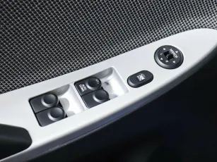 Hyundai  14