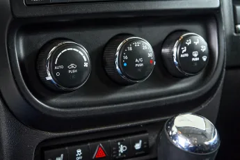 Jeep  15