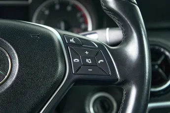 Mercedes-Benz  19