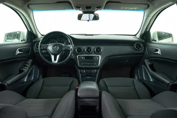 Mercedes-Benz  8