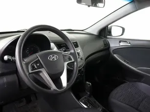 Hyundai  10