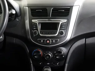 Hyundai  12