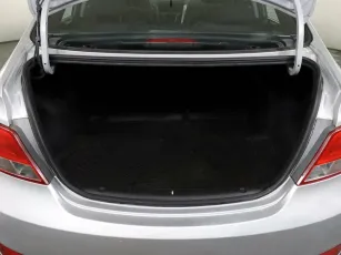 Hyundai  15