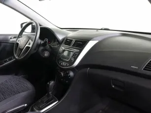 Hyundai  8