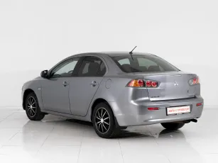 Mitsubishi  5