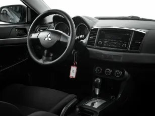 Mitsubishi  7