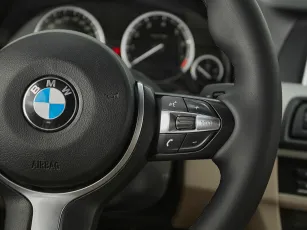BMW  12
