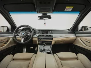BMW  8