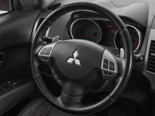 Mitsubishi  10