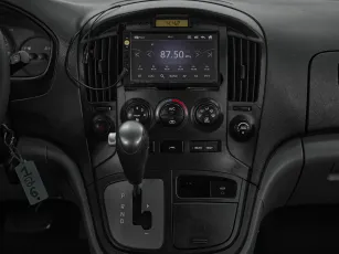 Hyundai  12