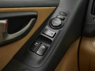 Hyundai  13