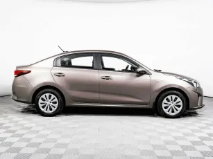 Kia  4