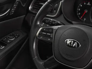 Kia  11