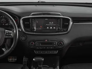 Kia  16