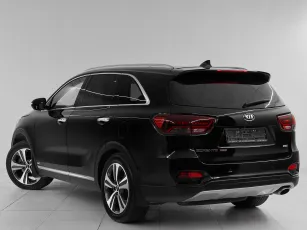 Kia  4